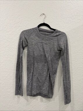 lululemon athletica Gray Seamless Long-Sleeve Performance Top - Women